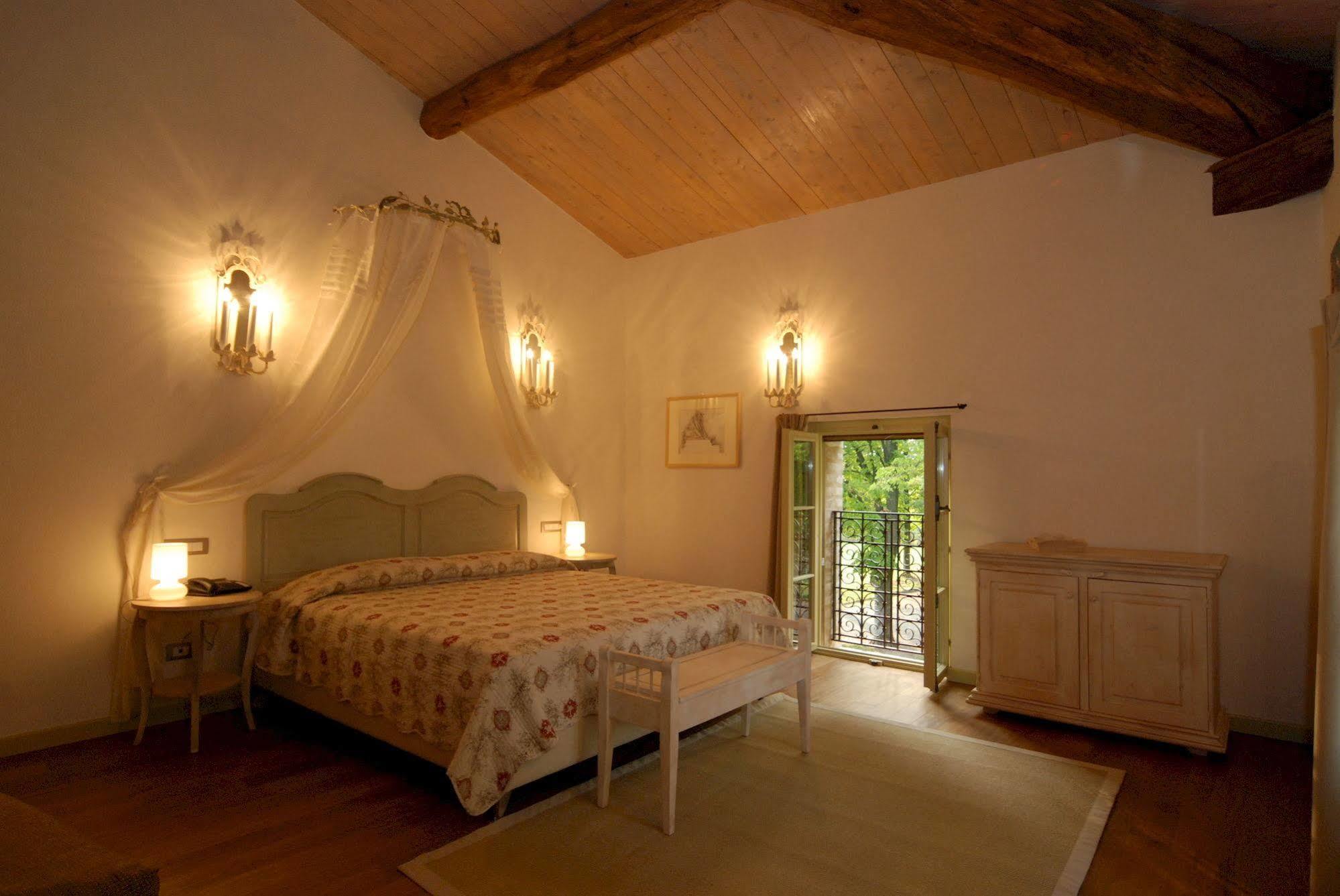 Locanda Del Re Guerriero San Pietro in Cerro Ngoại thất bức ảnh